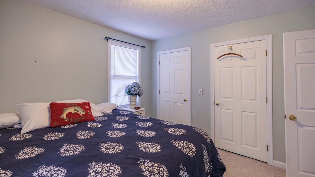 Photo of Bedroom in Greenwood