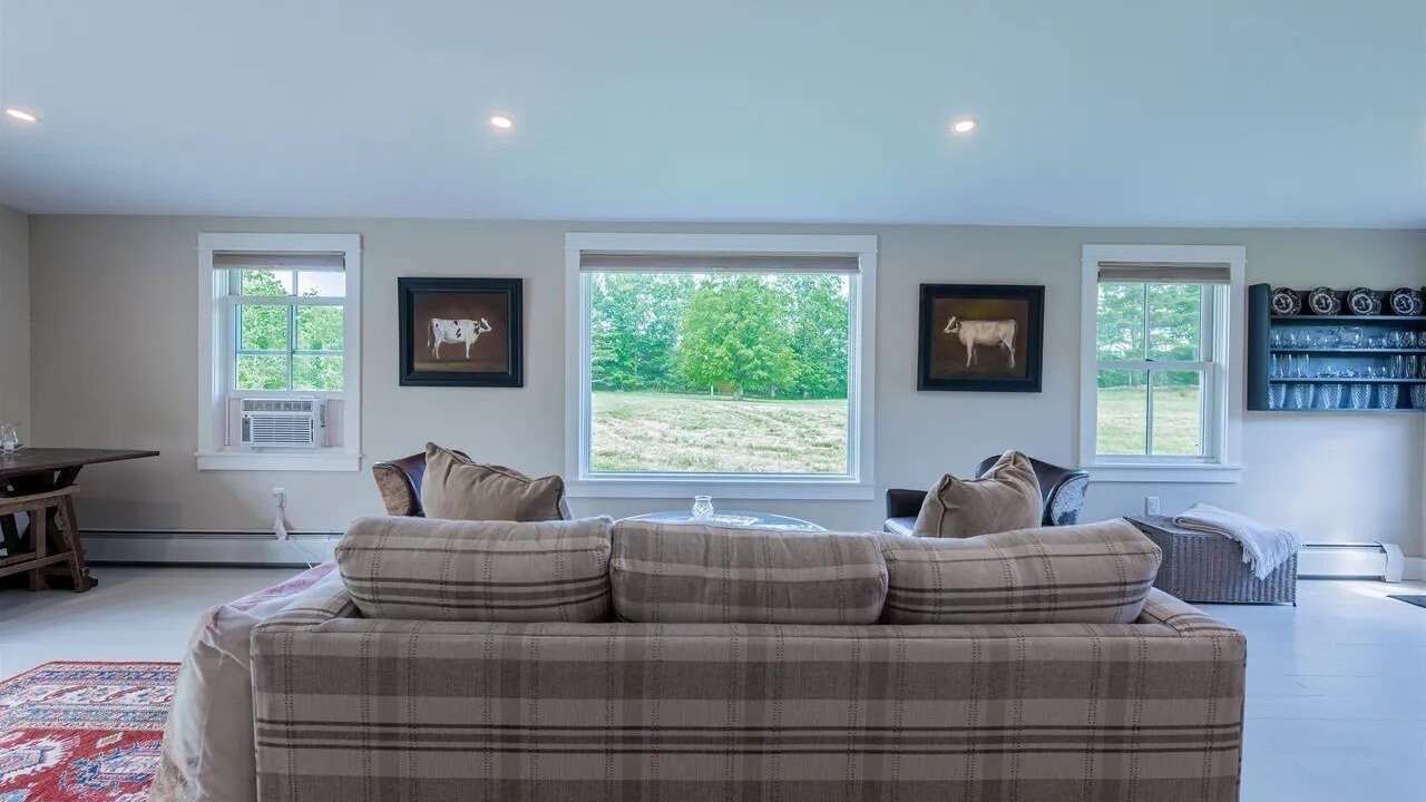 Photo of Livingroom in Manchester Center