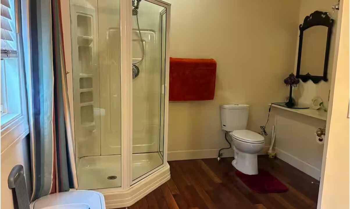 Photo of Bathroom in Malletts Bay