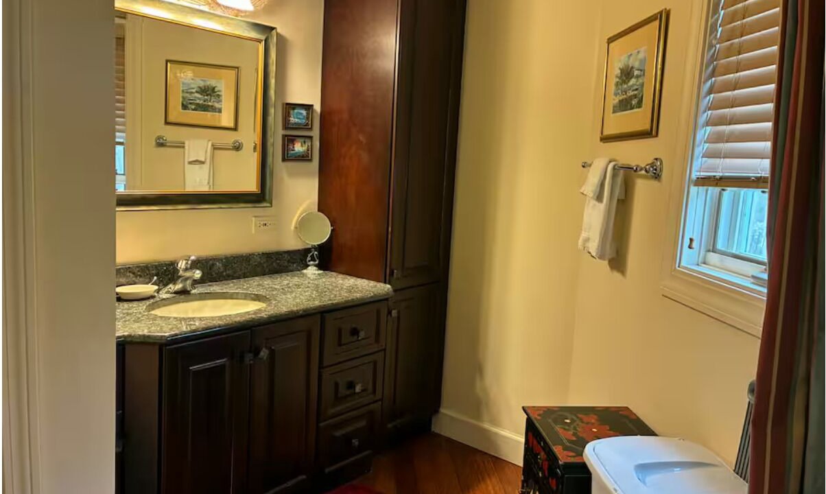 Photo of Bathroom in Malletts Bay