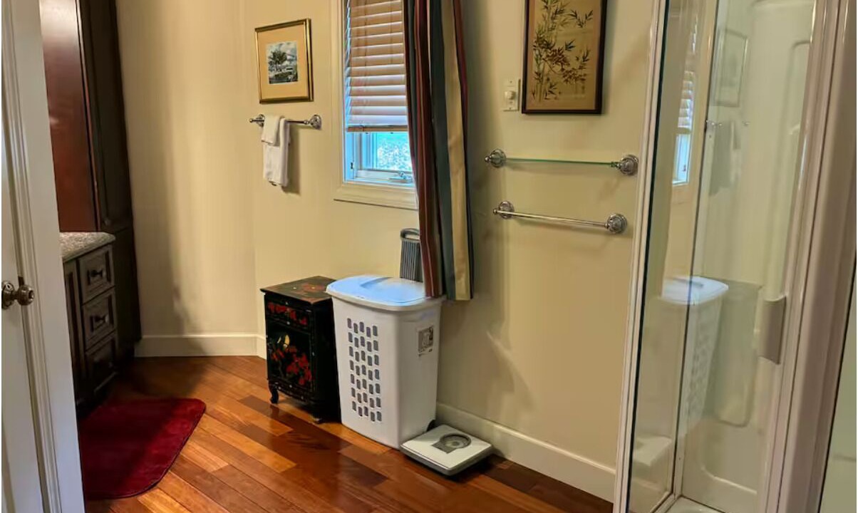 Photo of Bathroom in Malletts Bay