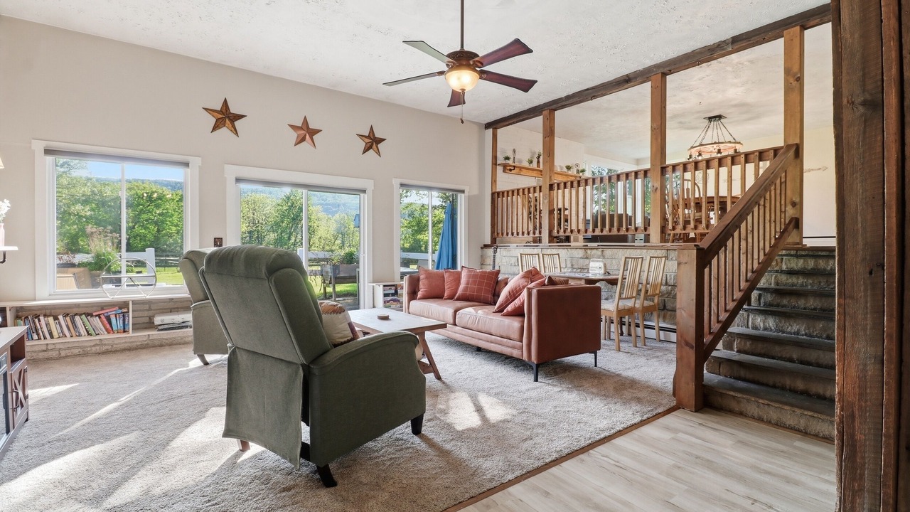 Photo of Livingroom in Montour Falls