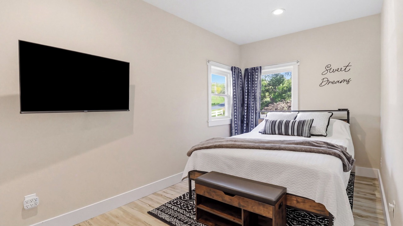 Photo of Bedroom in Montour Falls