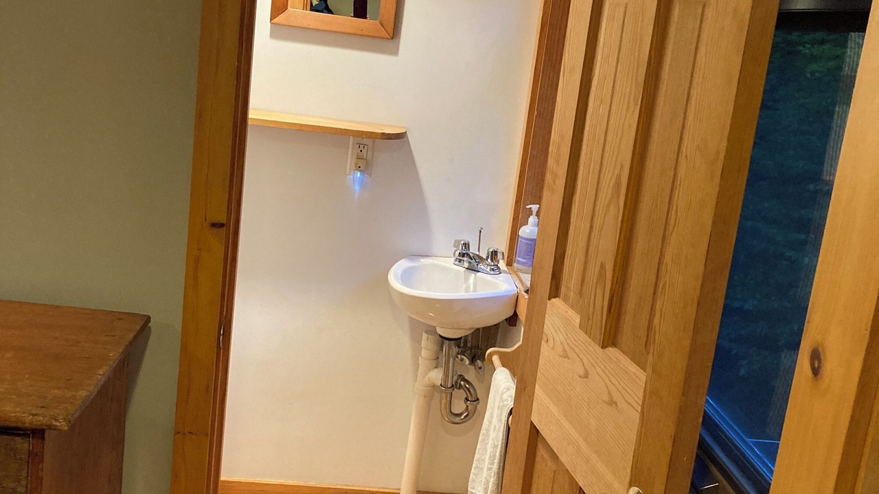 Photo of Bathroom in Tamworth