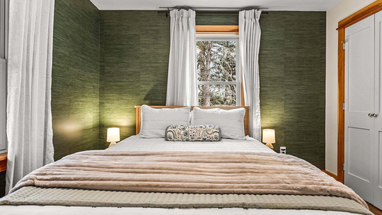 Photo of Bedroom in Blue Hill