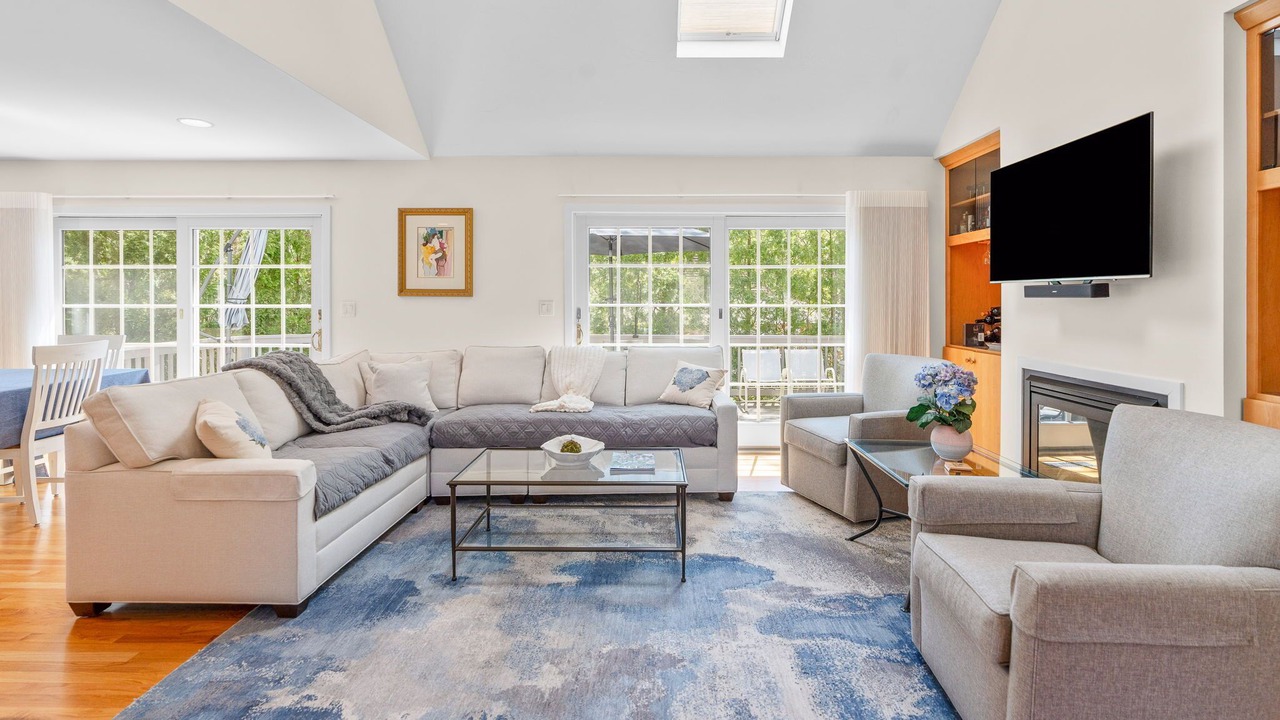 Photo of Livingroom in New Seabury