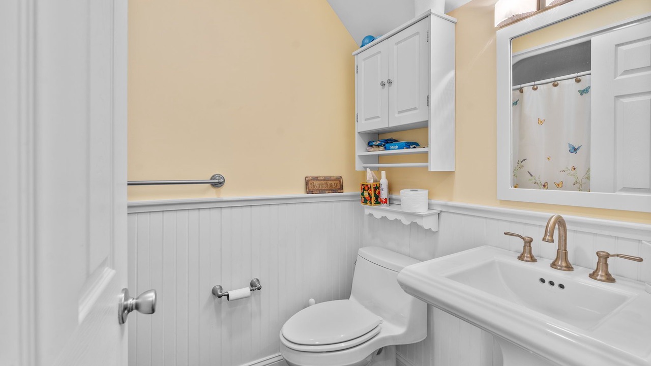 Photo of Bathroom in Mews Village