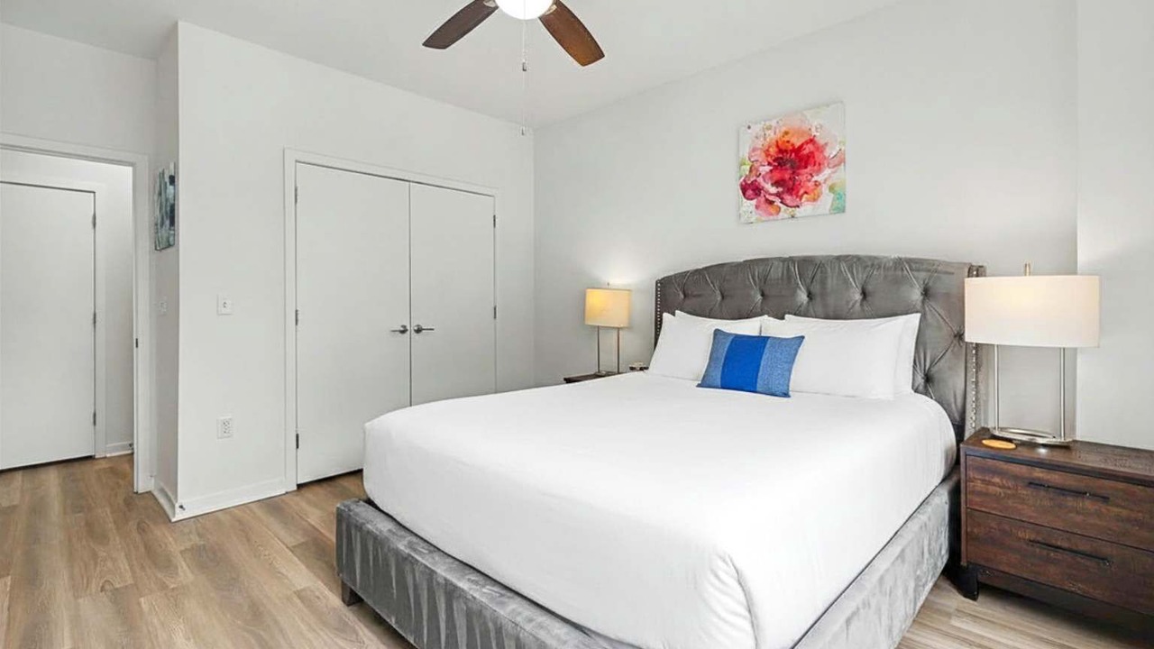 Photo of Bedroom in Downtown