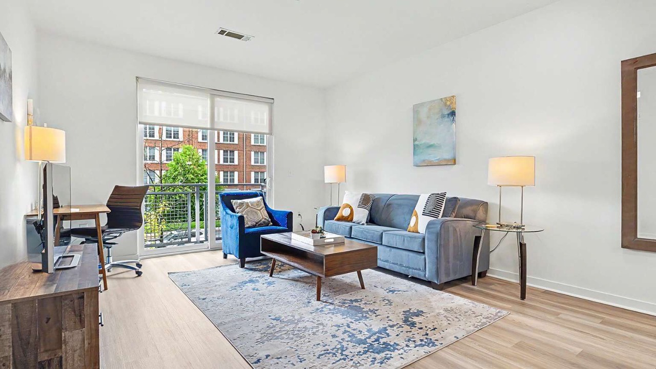 Photo of Livingroom in Downtown
