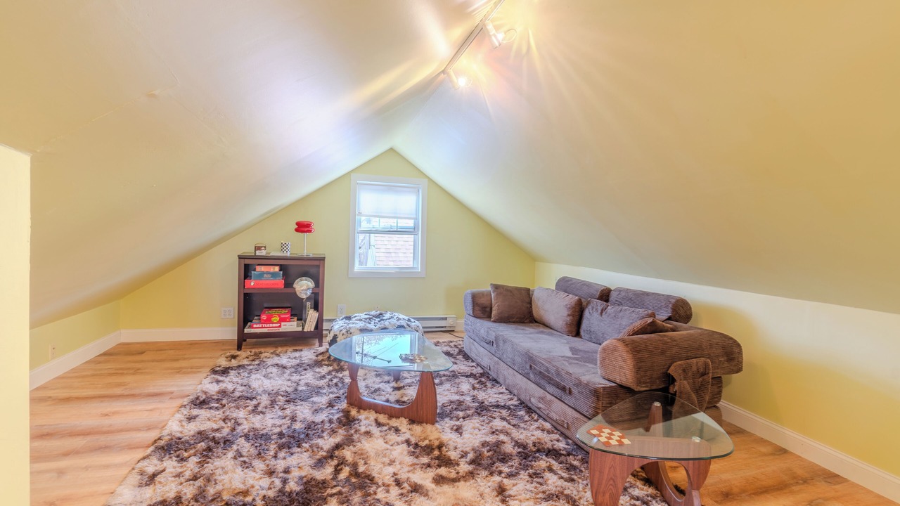 Photo of Livingroom in Somerville