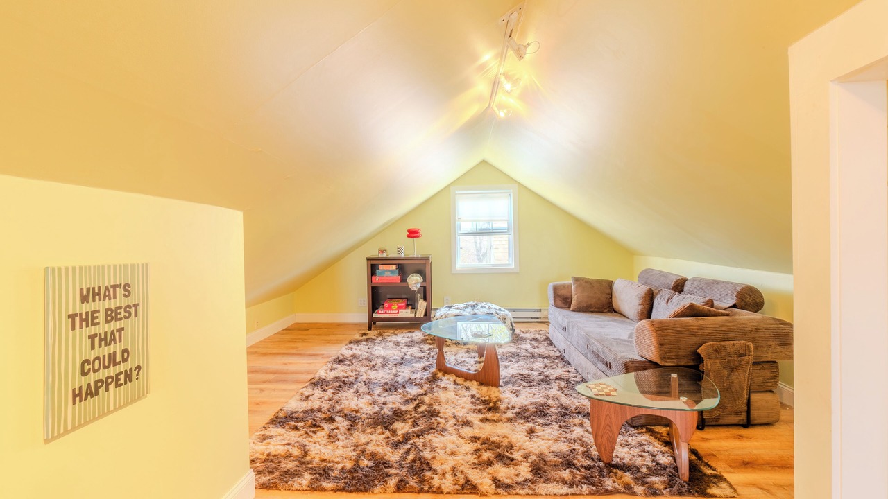 Photo of Livingroom in Somerville