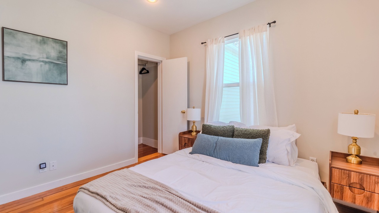 Photo of Bedroom in Somerville