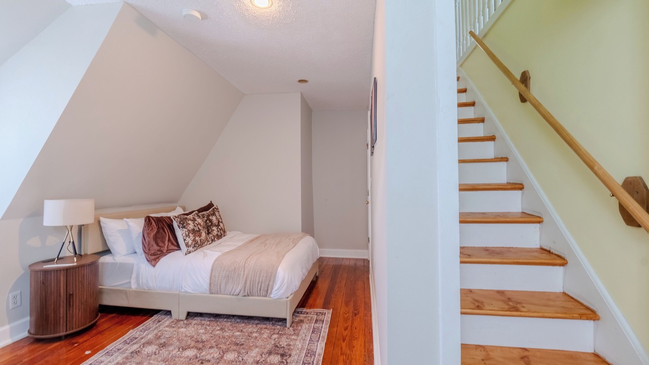 Photo of Bedroom in Somerville