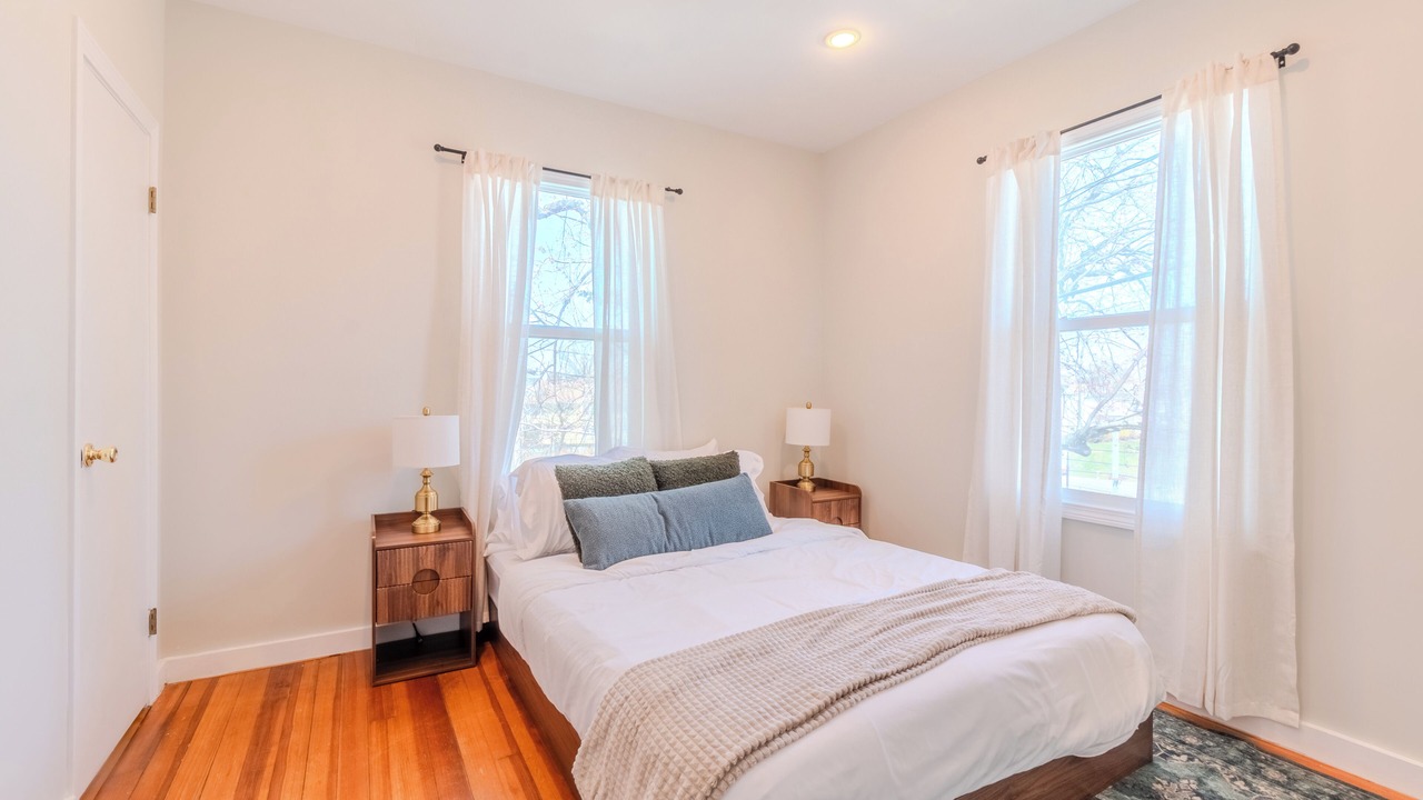 Photo of Bedroom in Somerville