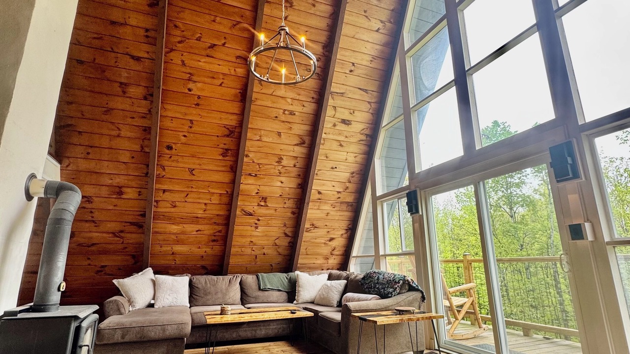 Photo of Livingroom in Jeffersonville