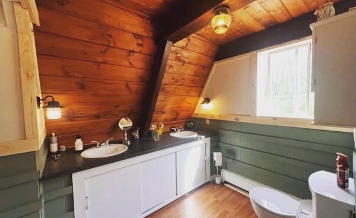 Photo of Bathroom in Jeffersonville