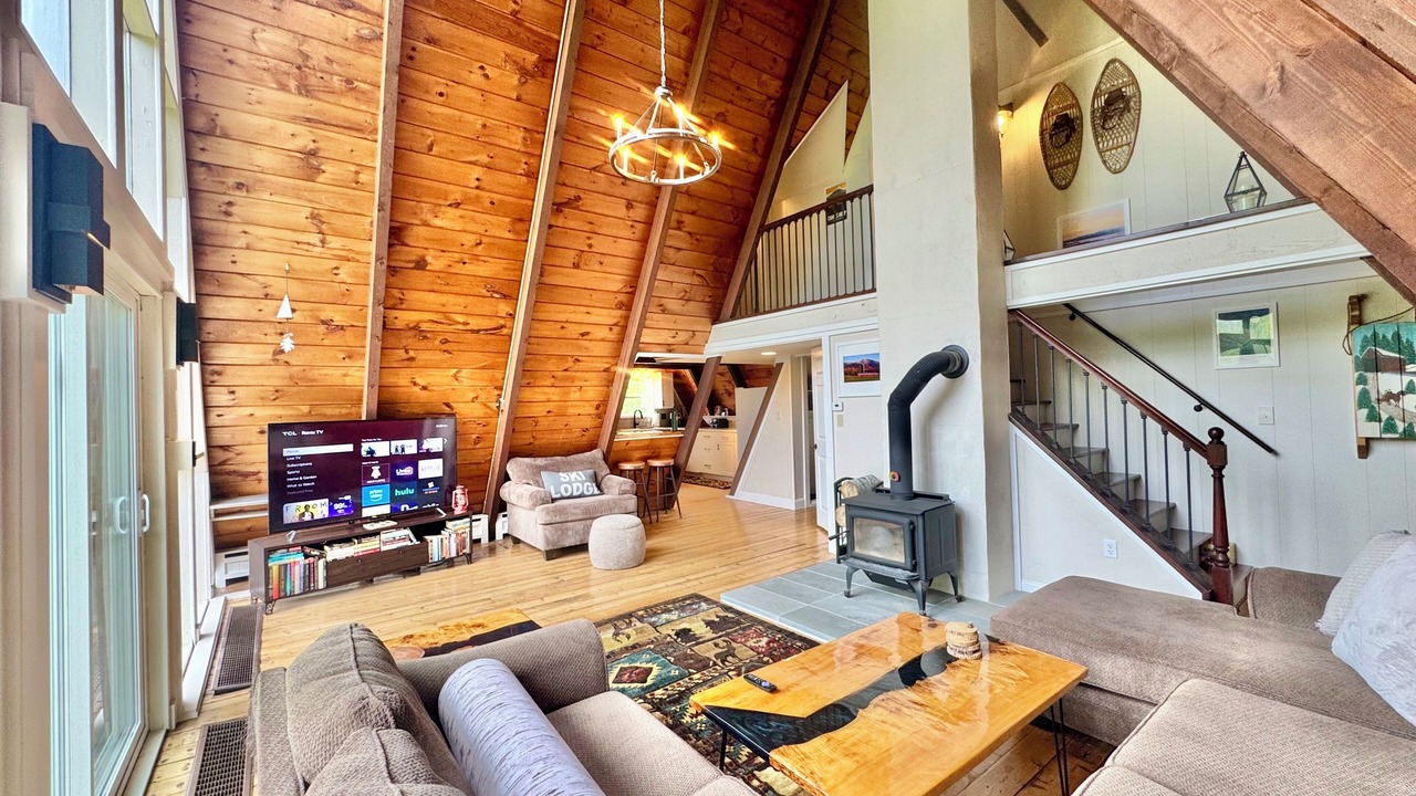 Photo of Livingroom in Jeffersonville