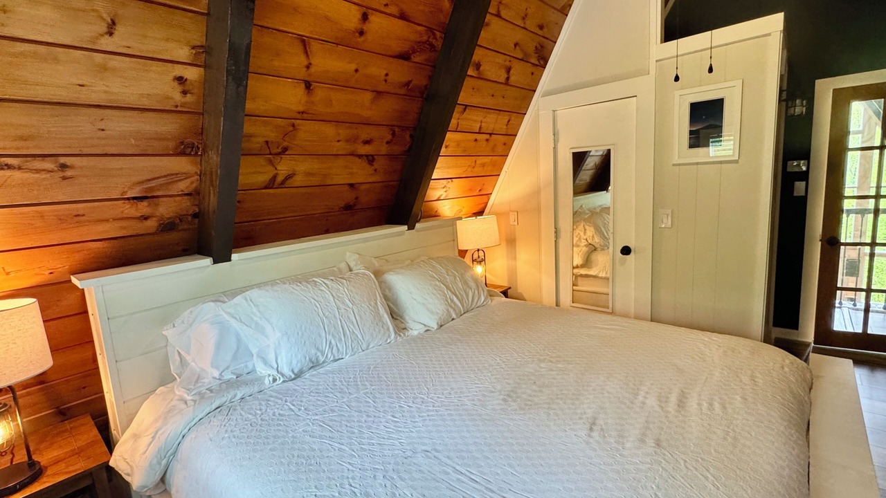 Photo of Bedroom in Jeffersonville