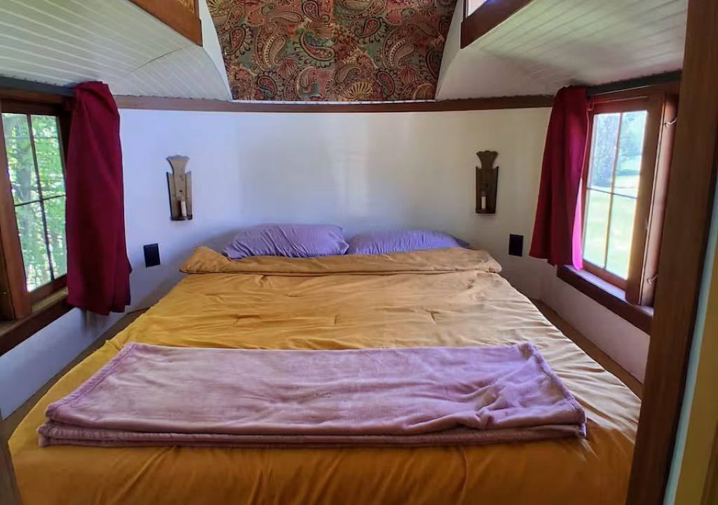 Photo of Bedroom in Addison