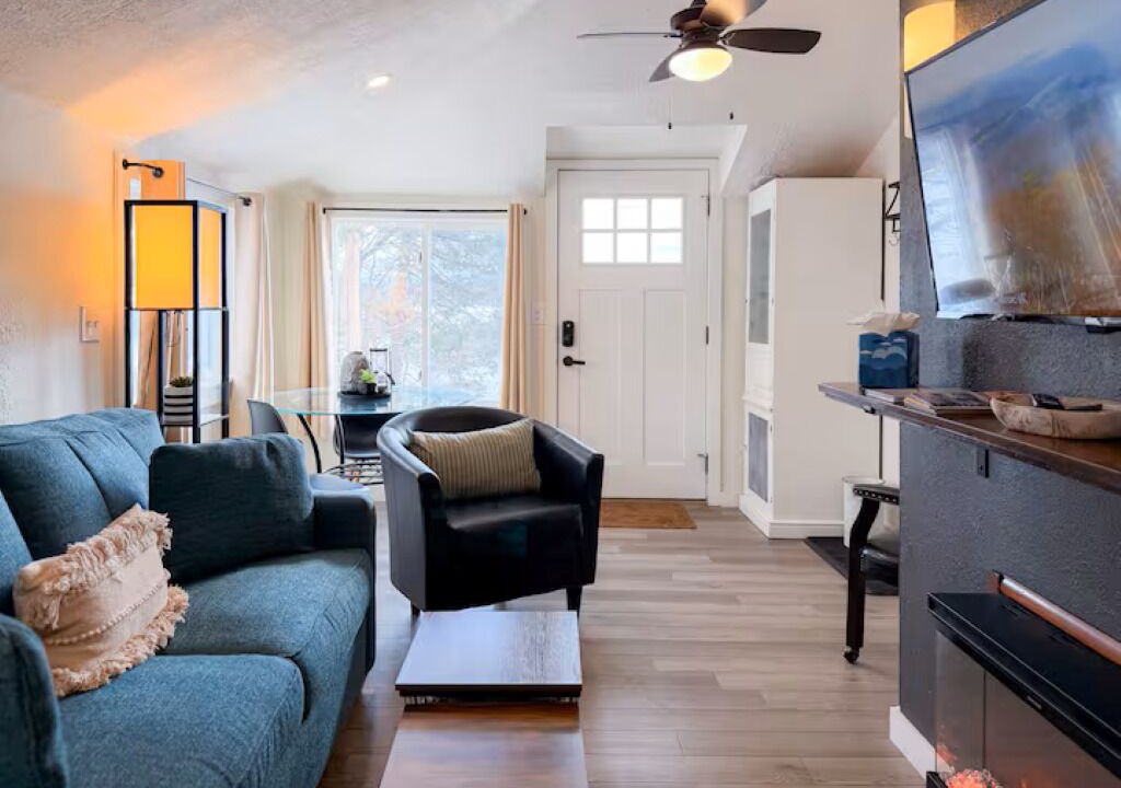 Photo of Livingroom in Lochmere