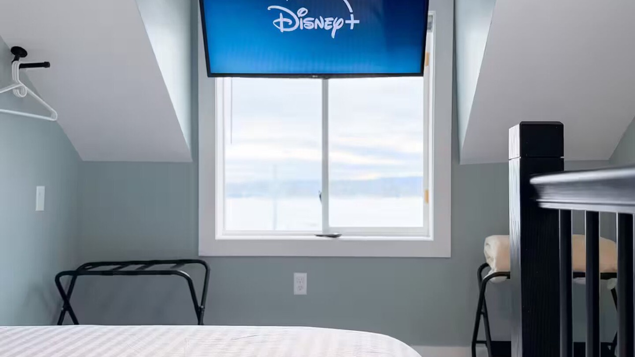 Photo of Bedroom in Winnisquam