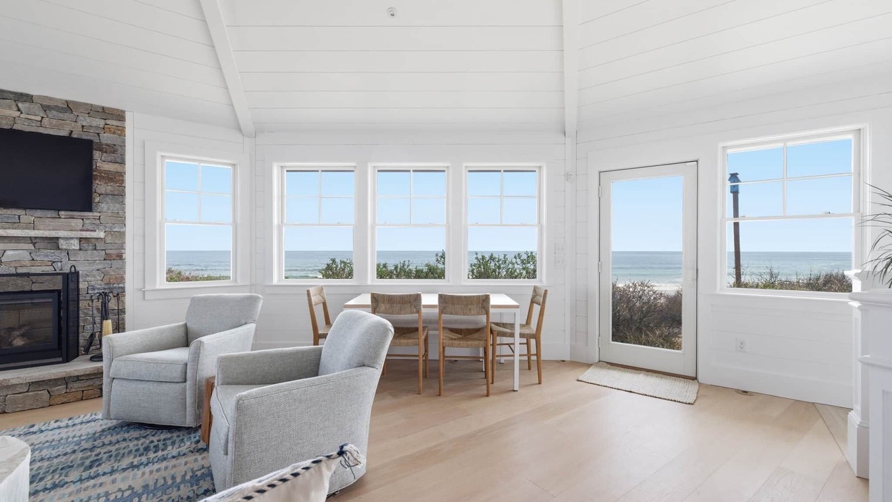 Photo of Livingroom in Biddeford Pool