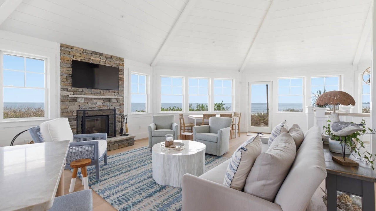 Photo of Livingroom in Biddeford Pool