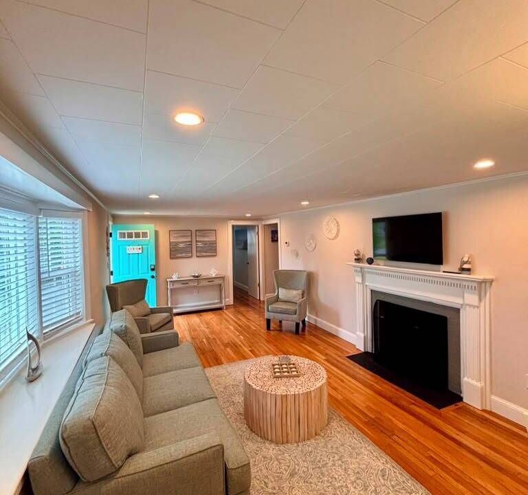 Photo of Livingroom in Bass River