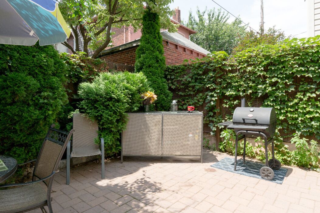Photo of Outdoor in West New York