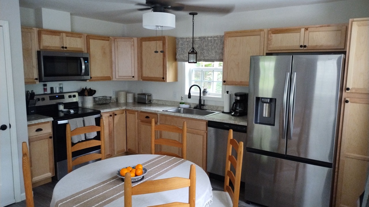 Photo of Kitchen in Lake Arrowhead