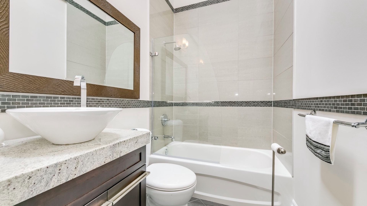 Photo of Bathroom in West Oakville
