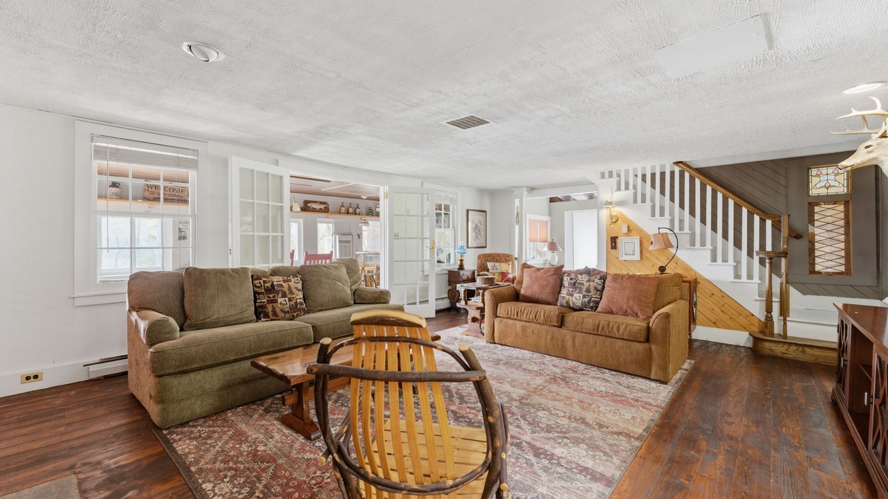 Photo of Livingroom in Lake George