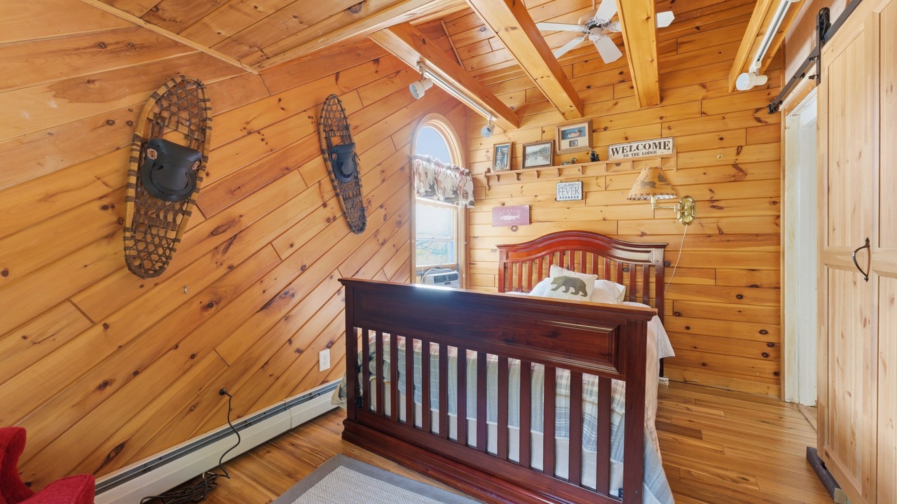 Photo of Bedroom in Lake George