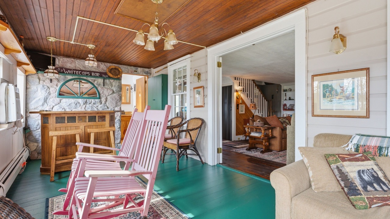 Photo of Livingroom in Lake George