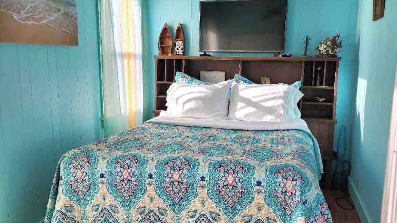 Photo of Bedroom in Westbrook Center