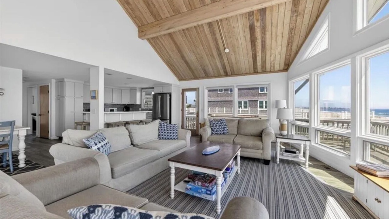 Photo of Livingroom in Westerly
