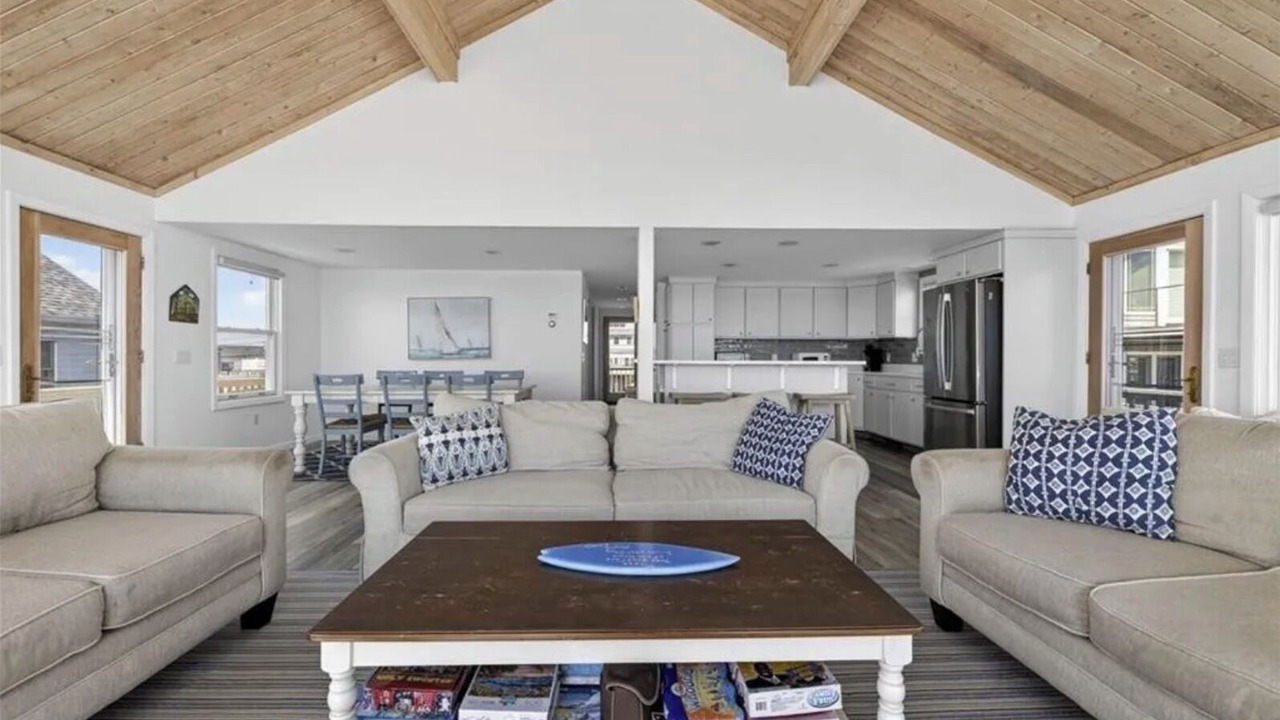 Photo of Livingroom in Westerly