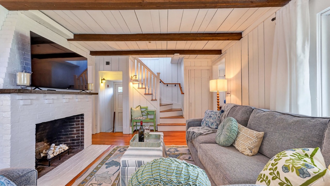 Photo of Livingroom in Greenbush