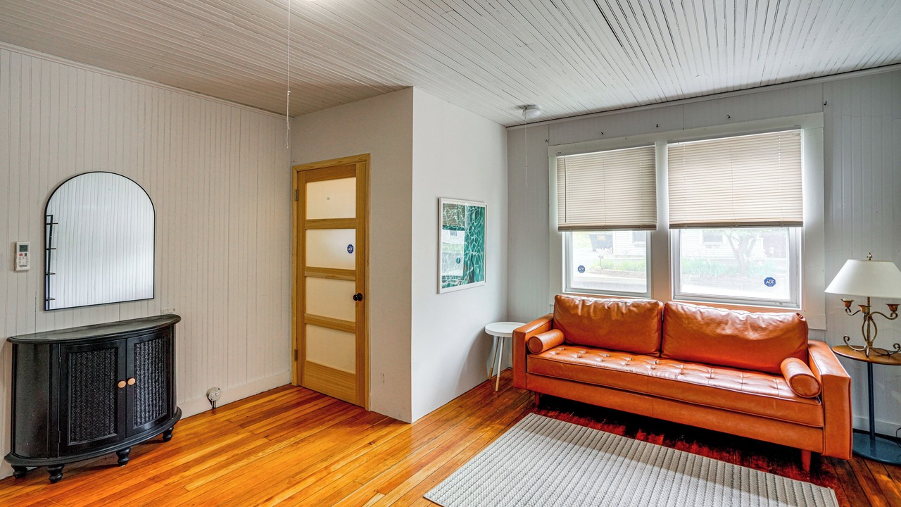 Photo of Bedroom in Hudson