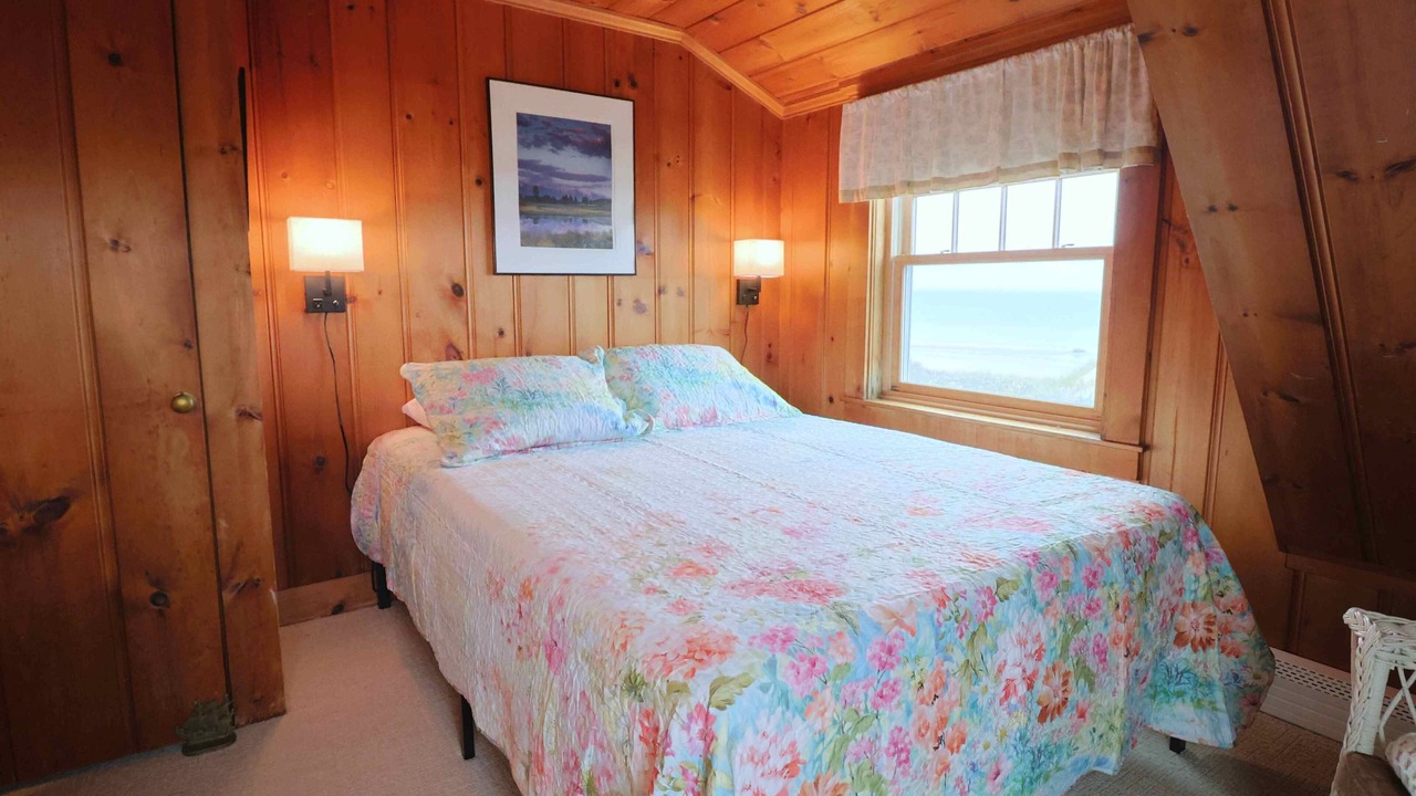 Photo of Bedroom in East Dennis