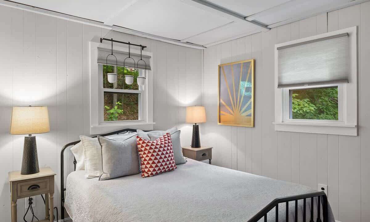 Photo of Bedroom in Newbury