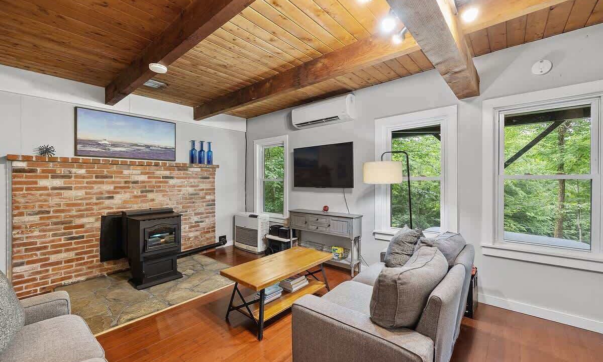 Photo of Livingroom in Newbury
