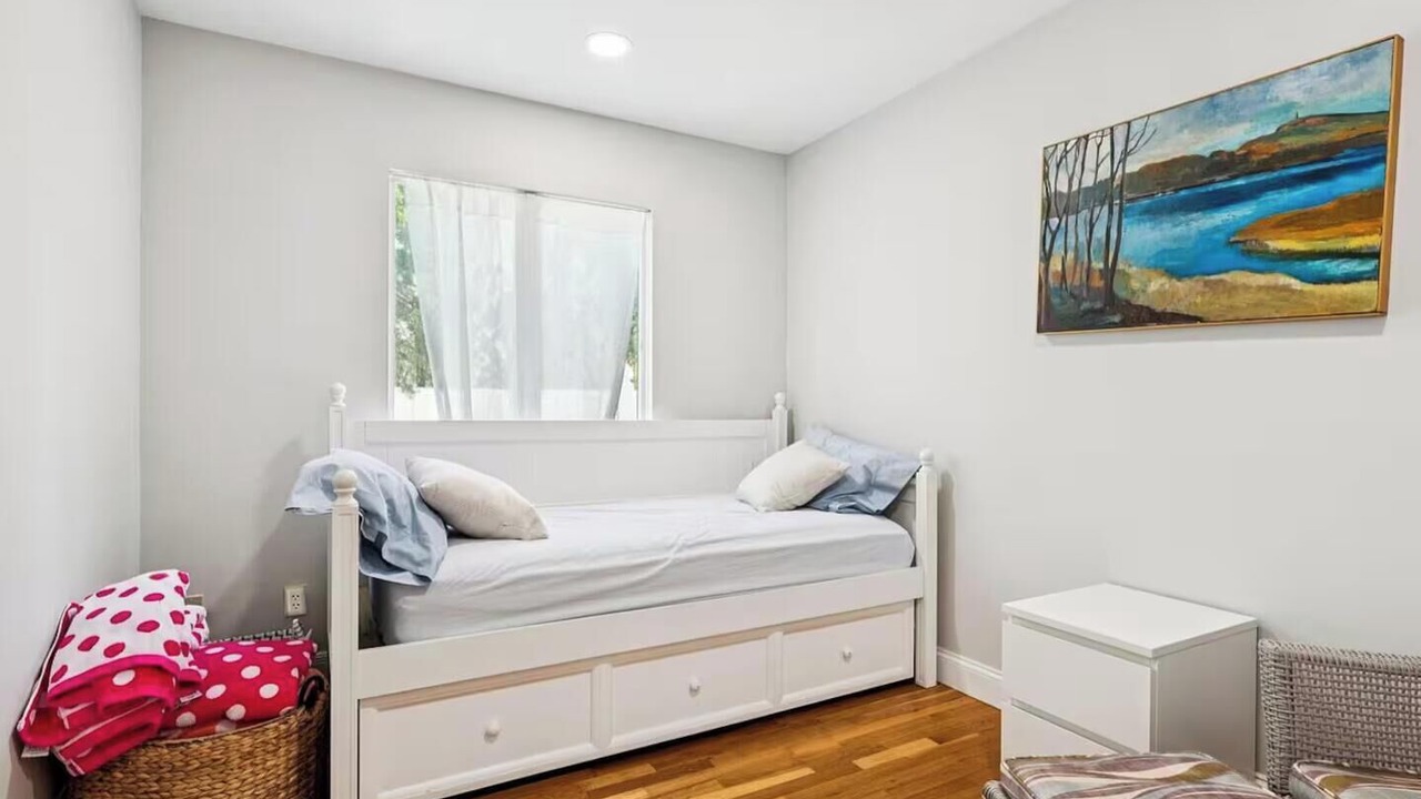 Photo of Bedroom in Bayville