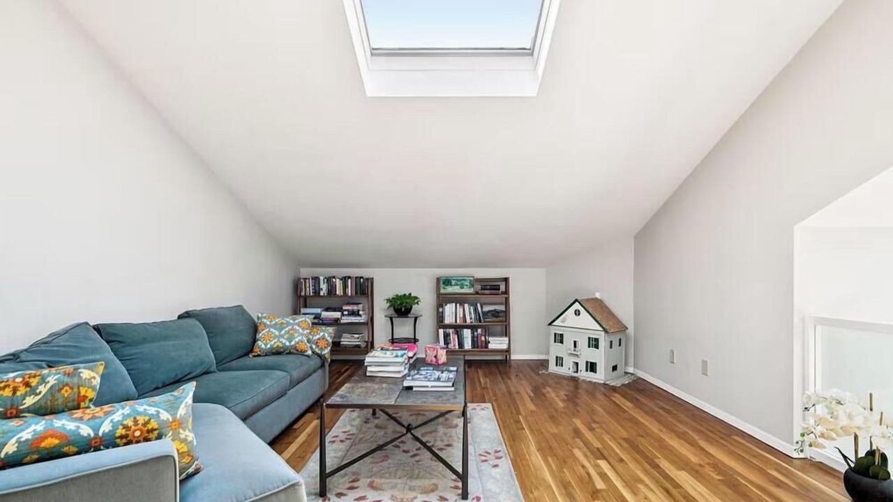 Photo of Livingroom in Bayville