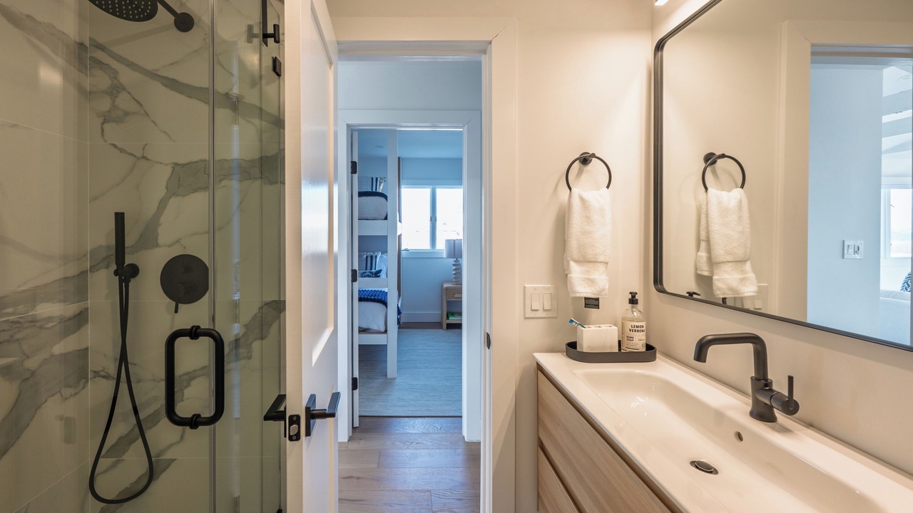 Photo of Bathroom in West Hampton Dunes