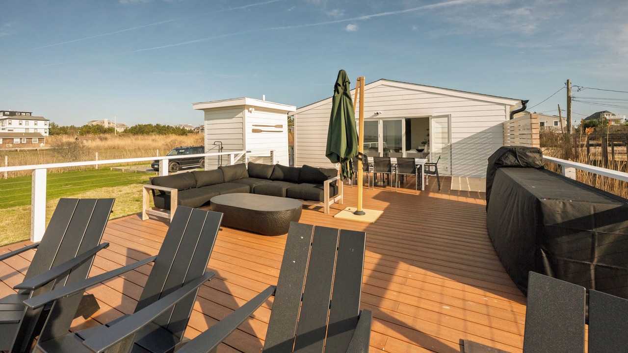 Photo of Patio Balcony in West Hampton Dunes