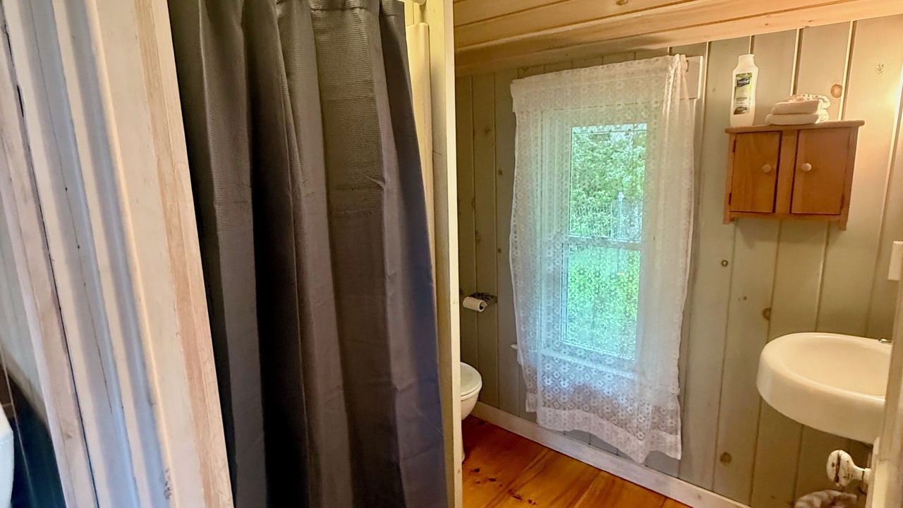 Photo of Bathroom in Westmore