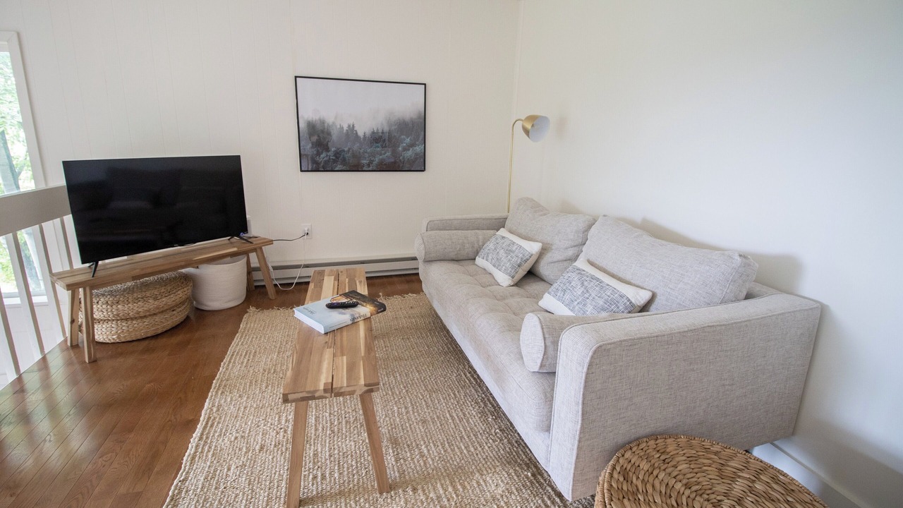 Photo of Livingroom in Parksville