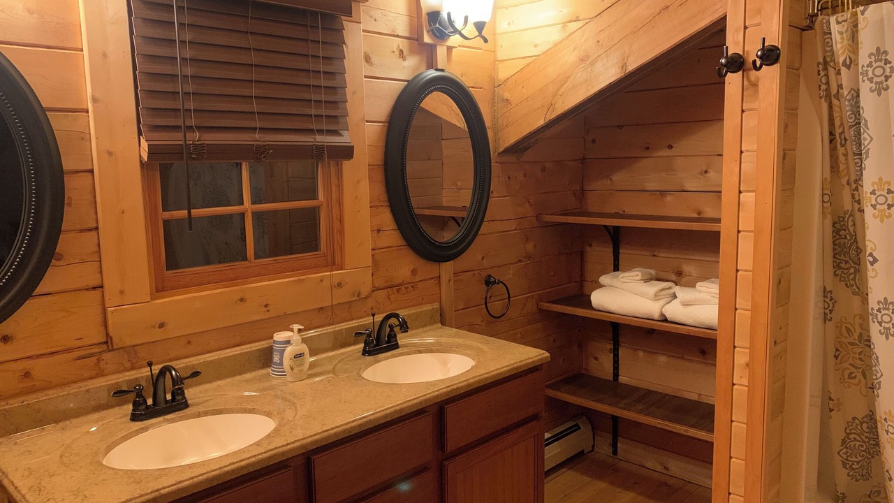 Photo of Bathroom in Bakersfield