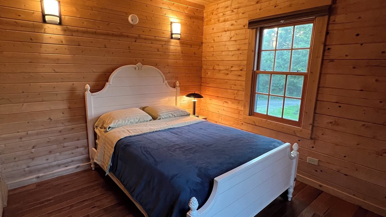 Photo of Bedroom in Bakersfield